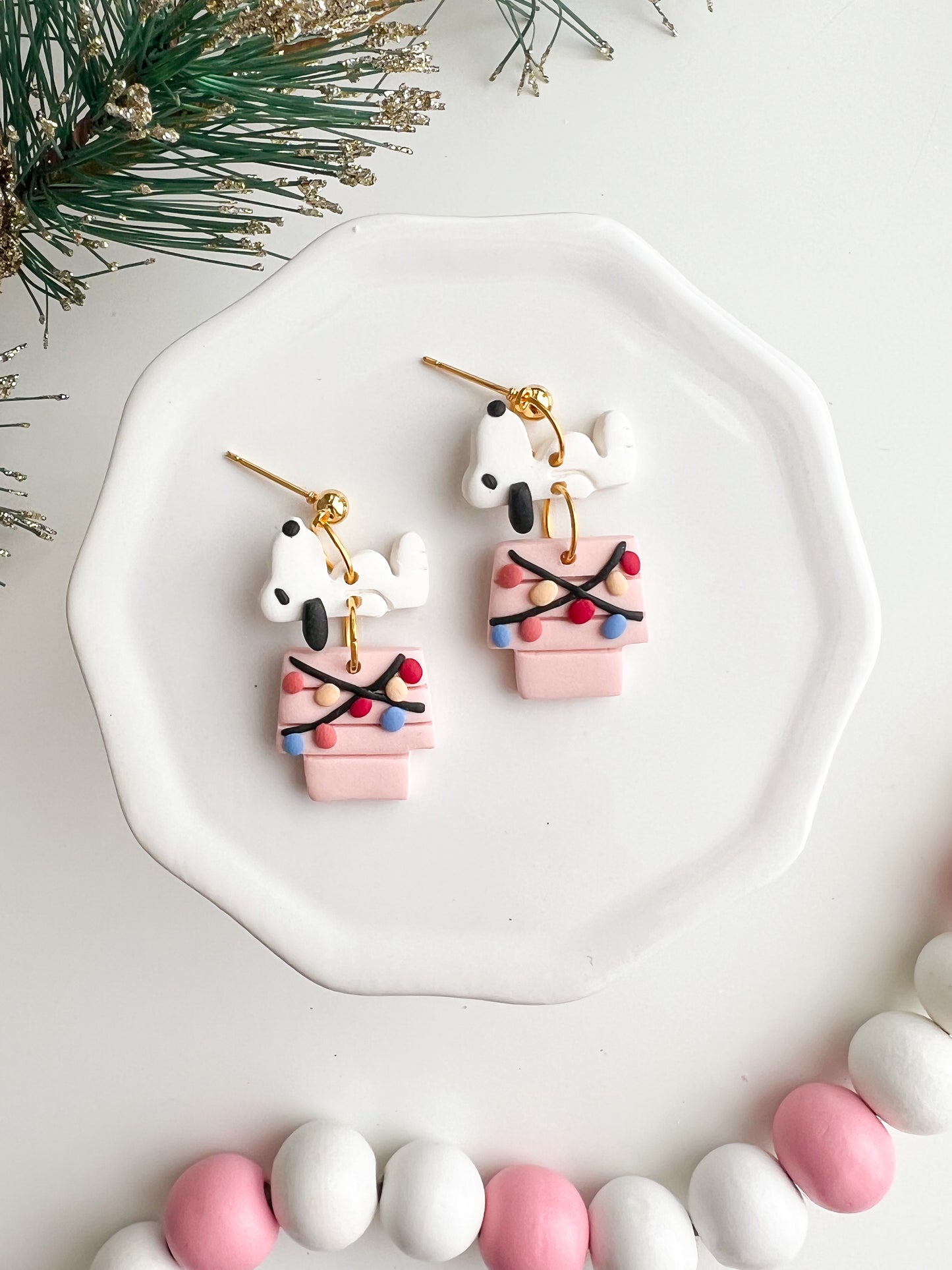 Pinkmas Snoopy Dangles