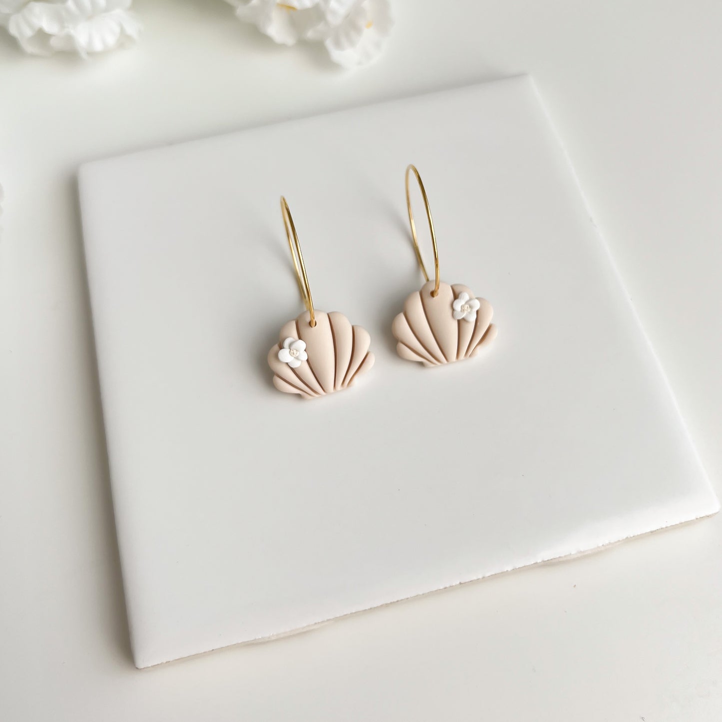Nude Shell Hoops
