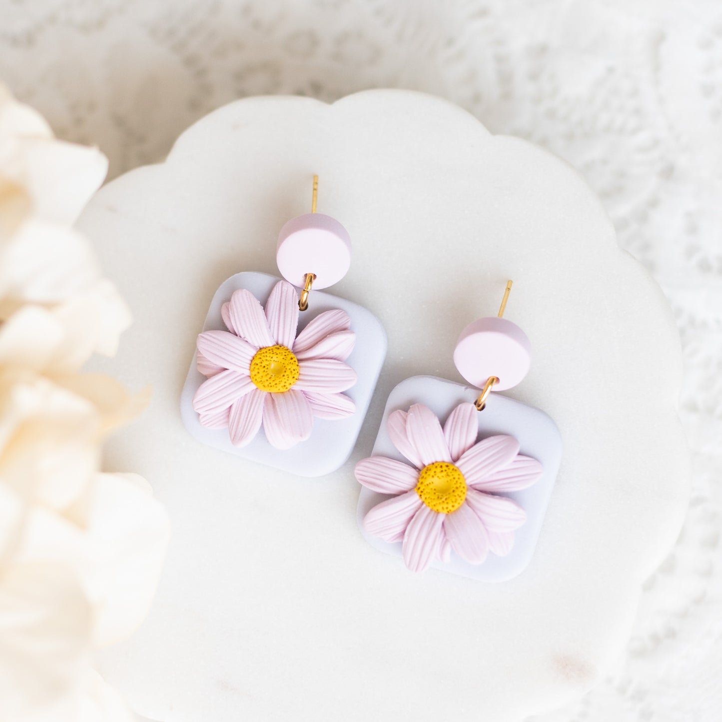 Daisies in Lilac