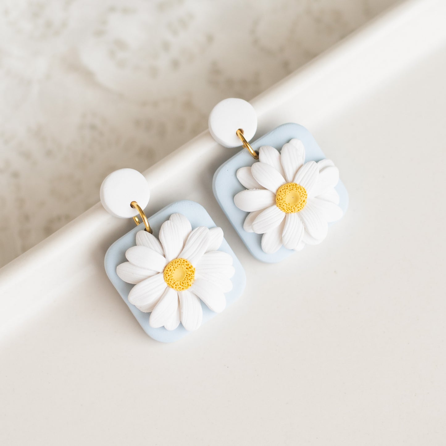 Daisy Dangles