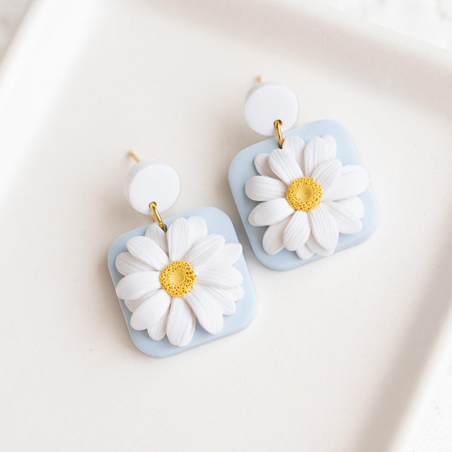 Daisy Dangles