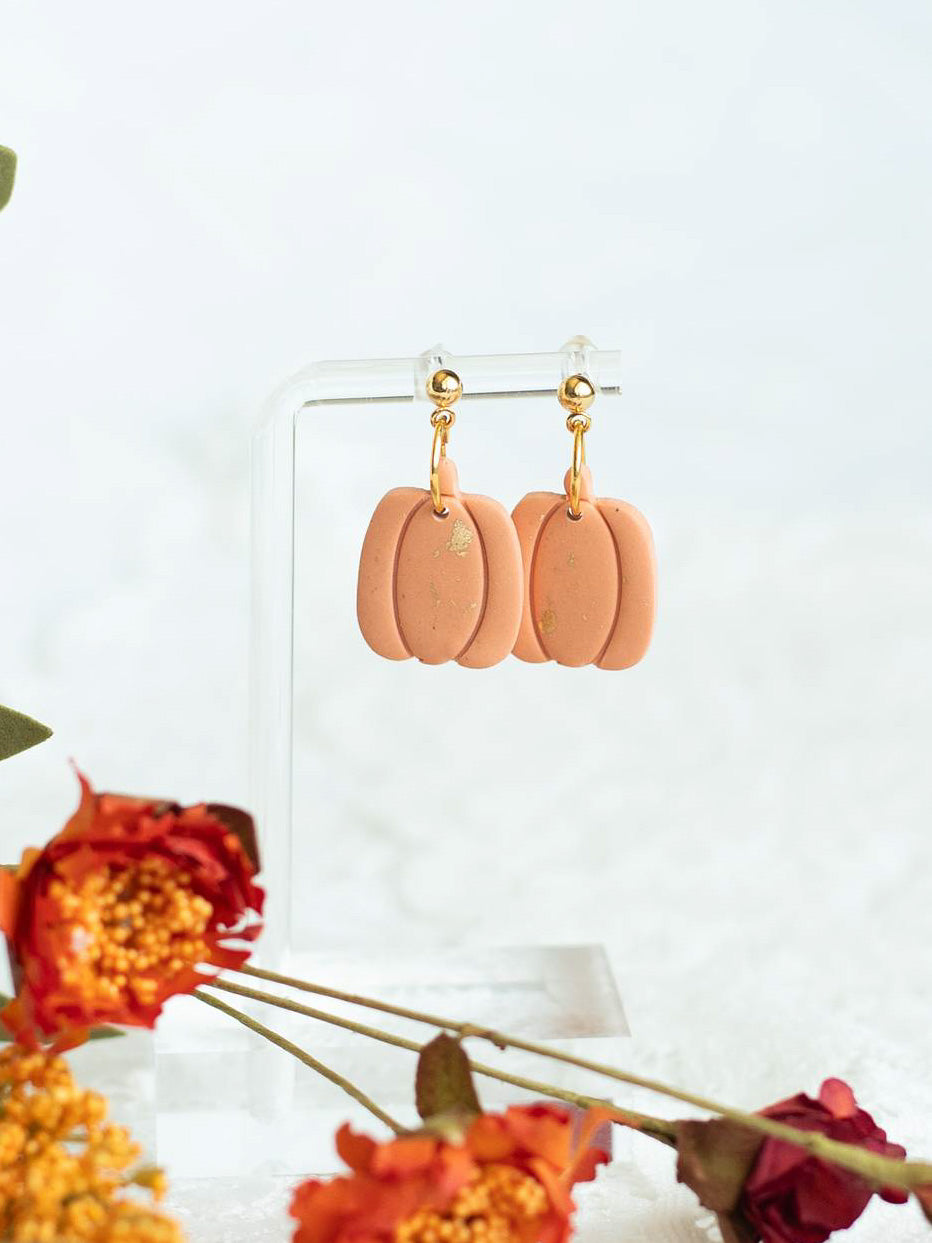 Minimalist Pumpkins in Orange