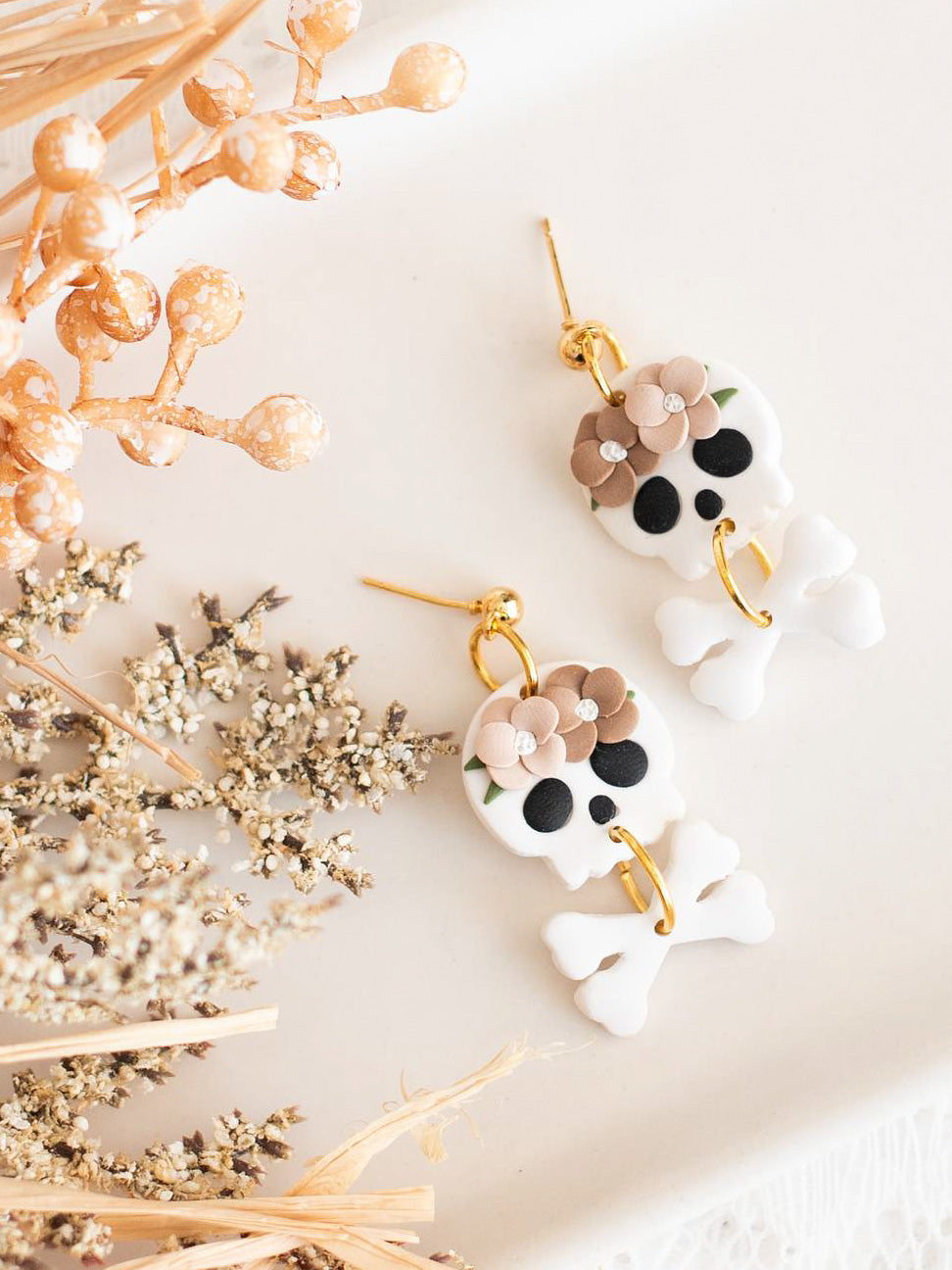Neutral Skull & Bones