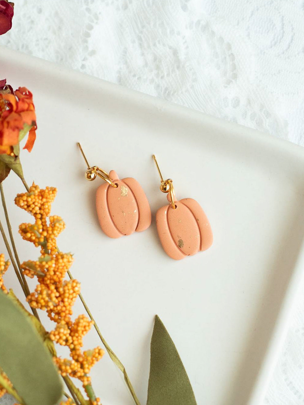 Minimalist Pumpkins in Orange