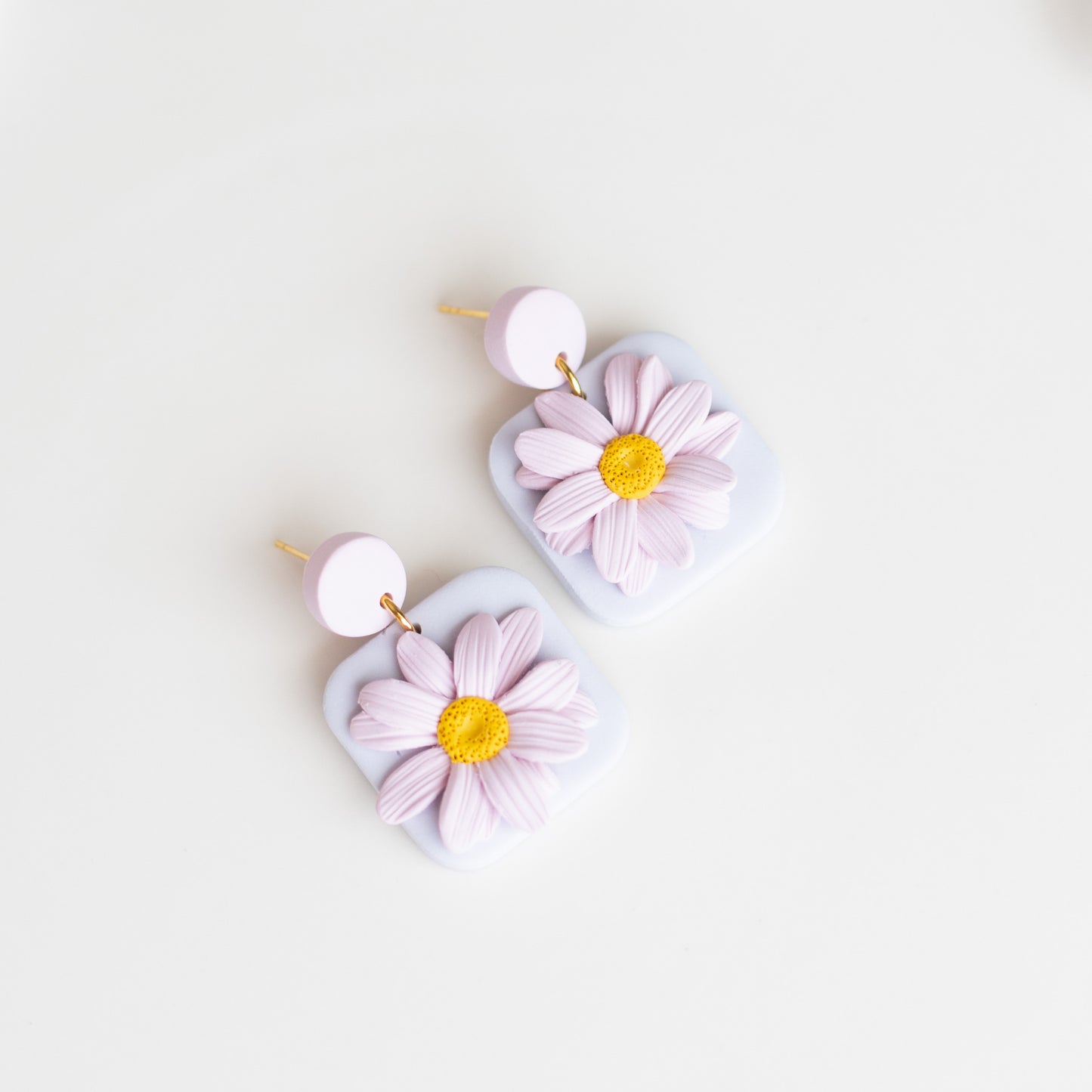 Daisies in Lilac